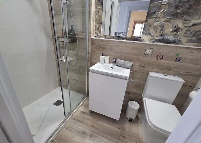 Apartamento En Casco Histórico Con Vistas A La Iglesia Castro Urdiales