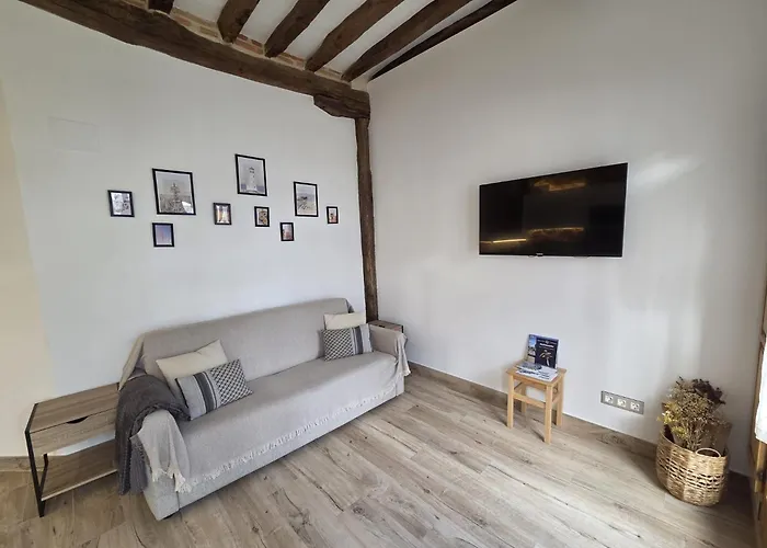 En Casco Histórico Con Vistas A La Iglesia