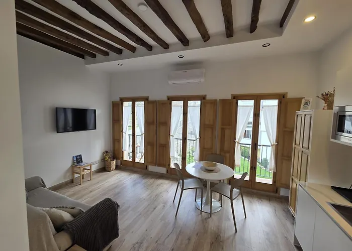 En Casco Histórico Con Vistas A La Iglesia Apartamento *