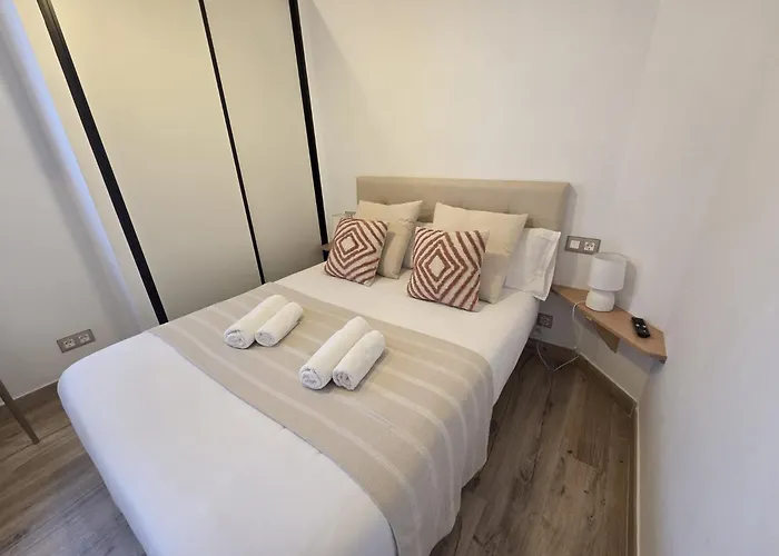 En Casco Historico Con Vistas A La Iglesia *