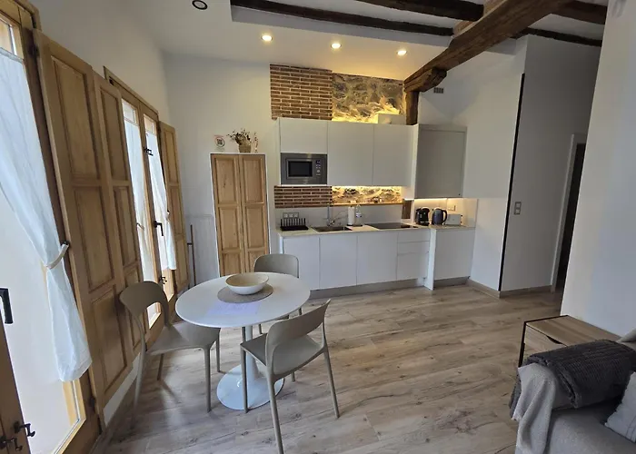 Apartamento En Casco Histórico Con Vistas A La Iglesia *