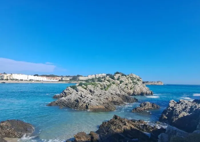 En Casco Historico Con Vistas A La Iglesia